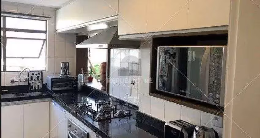 Apartamento à venda com 98 m², 3 dormitórios/quartos no bairro cidade baixa.
