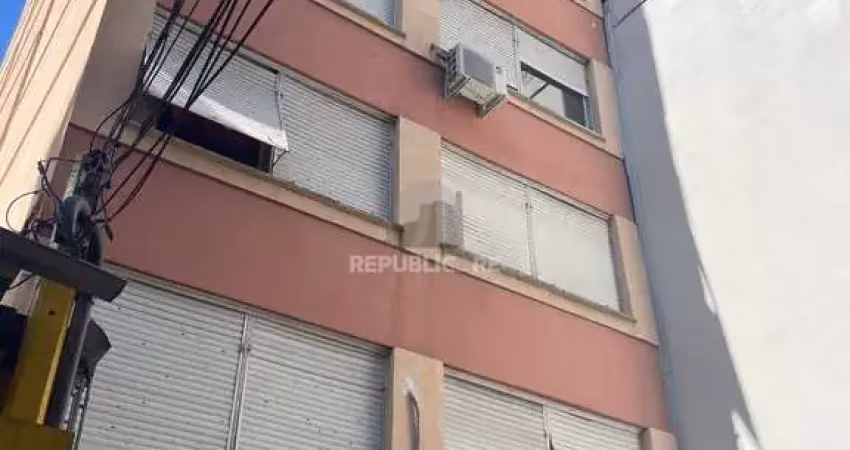 Apartamento à venda no centro histórico com 1 dormitório e 27 m² de área útil