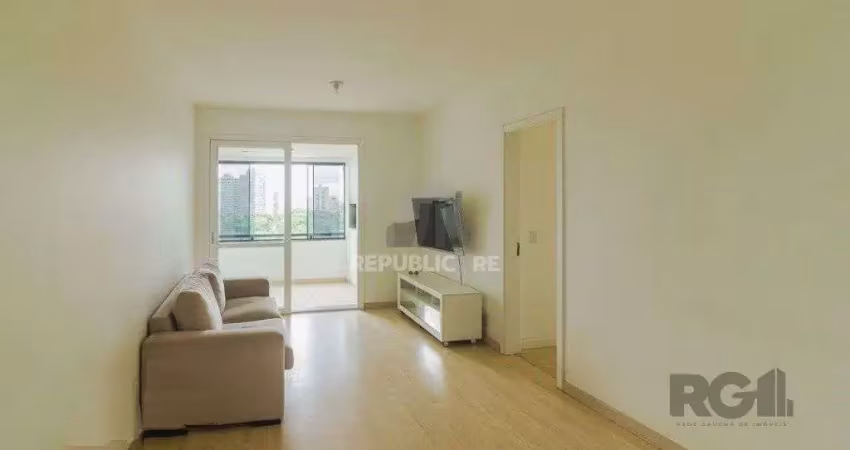 Vende-se amplo apartamento 3 quartos com suíte, sacada e 2 vagas - 112m² - cháca