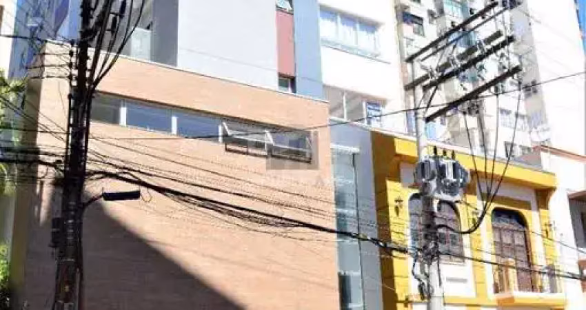 Excelente apartamento 2 dormitórios com garden e duas vagas no bom fim