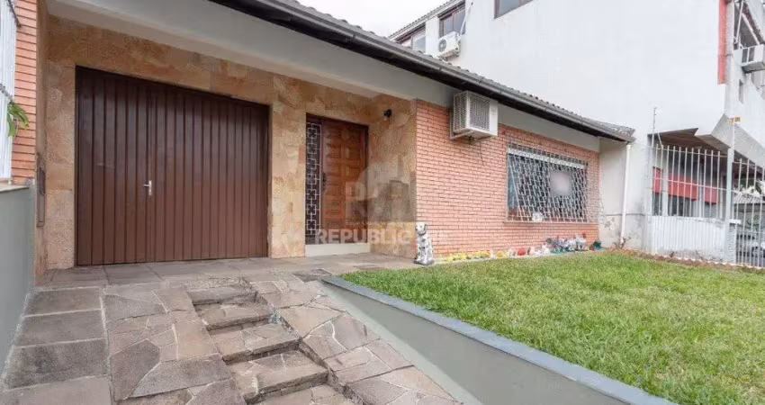 Casa residencial à venda no bairro cristal com 218 m² e 3 dormitórios/quartos.