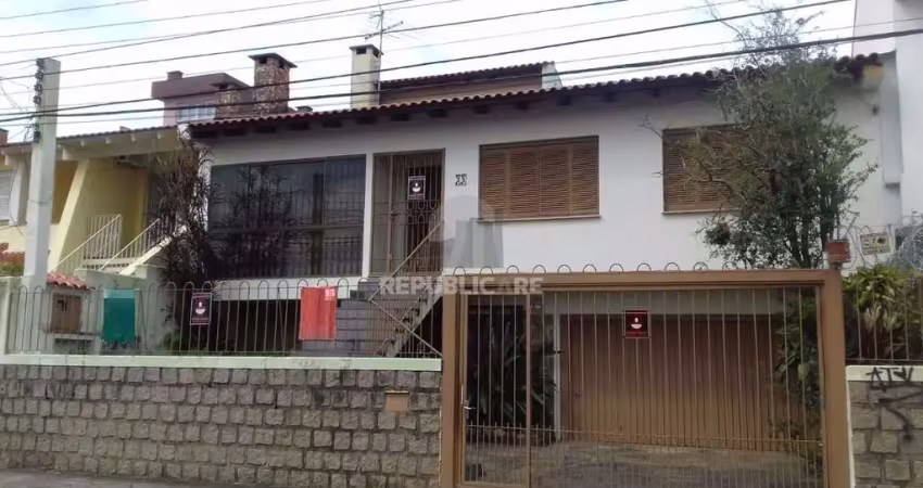 Casa residencial à venda no bairro partenon com 293 m² e 3 dormitórios/quartos.