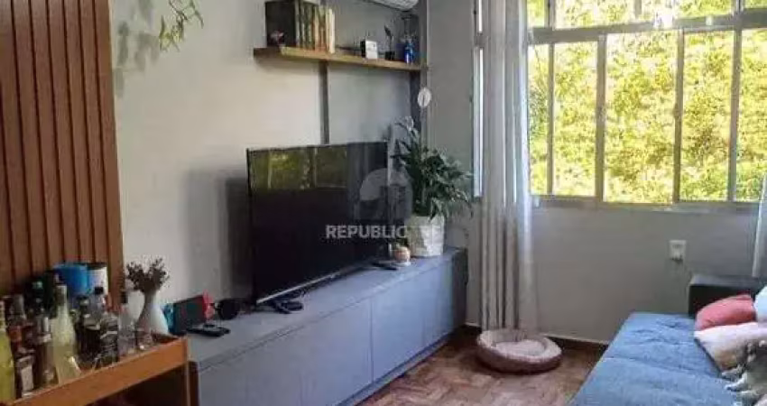 Apartamento à venda no bairro medianeira com 75 m² e 3 dormitórios/quartos.