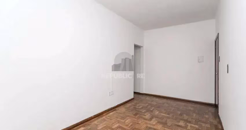 Apartamento 02 dormitórios térreo no bairro rio branco