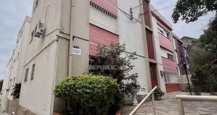 Apartamento reformado de dois quartos no bairro petrópolis em porto alegre
