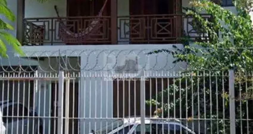 Casa residencial à venda no bairro partenon com 200m² e 3 dormitórios/quartos.