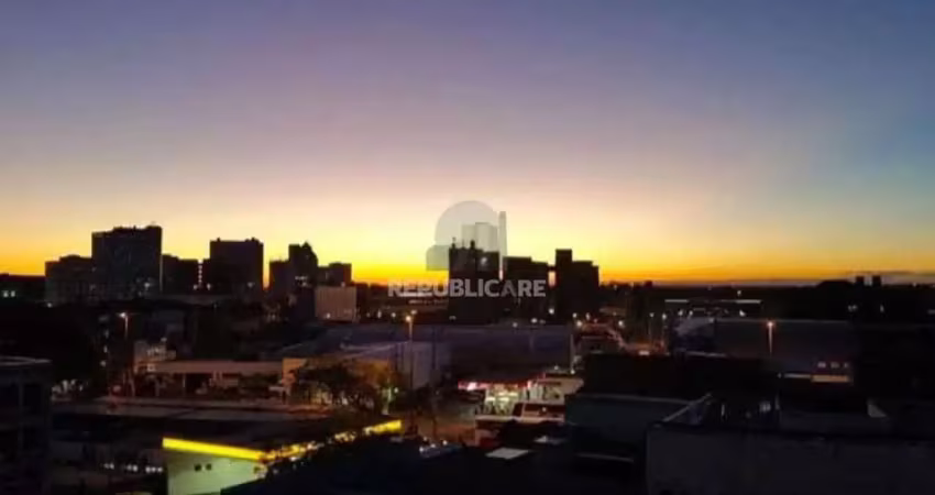 Apartamento com 3 dormitórios, 1 vaga e elevador,  rua: ernesto alves - floresta