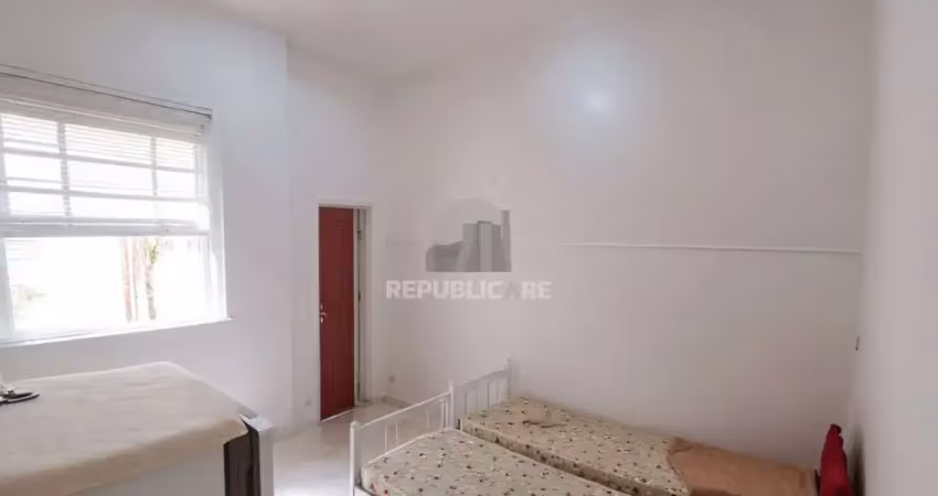 Apartamento à venda no bairro floresta, 25 m² com 1 dormitório/quartos disponíveis.