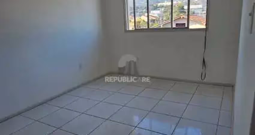 Apartamento à venda no bairro nonoai, 46 m² e 1 dormitório/quarto disponível.