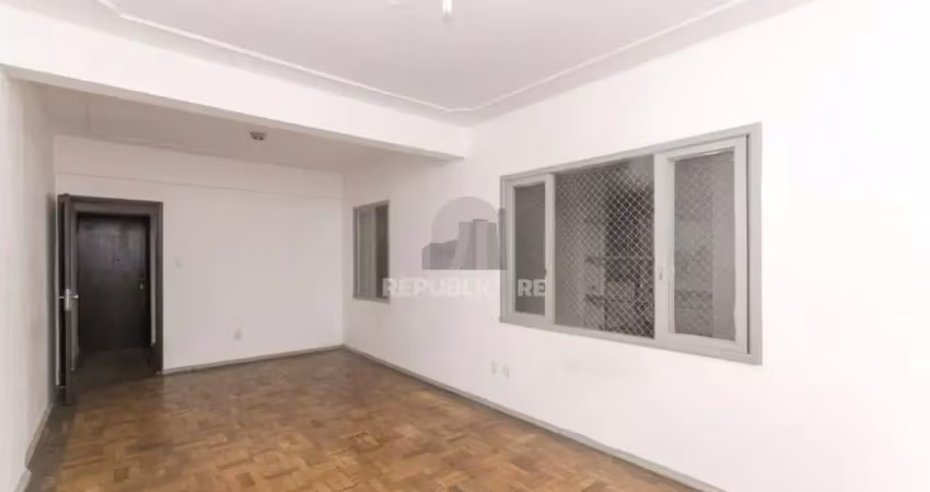 Apartamento de 3 dormitórios com 89 metros privativos no centro.