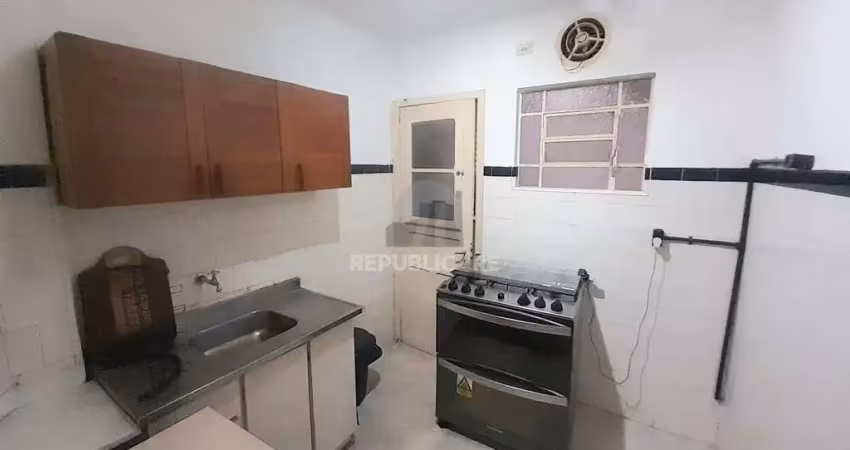 Apartamento à venda com 57 m² e 2 dormitórios/quartos no centro histórico.