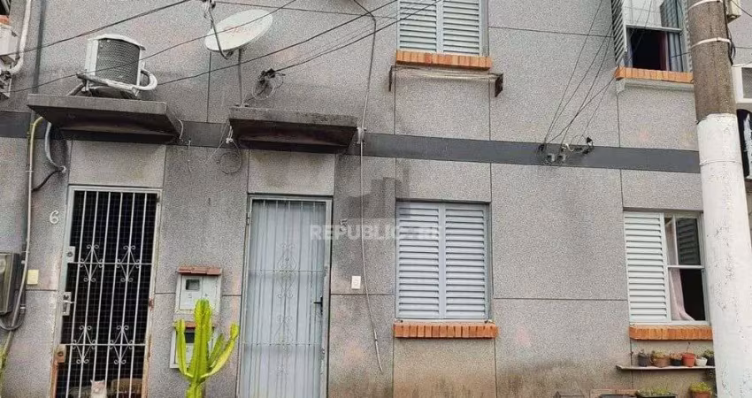 Casa de condomínio à venda no bairro partenon com 37 m² e 2 dormitórios/quartos.