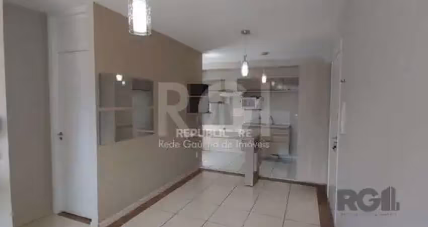 Apartamento com 01 dormitório, sala, cozinha, banheiro social, bem arejado,  óti
