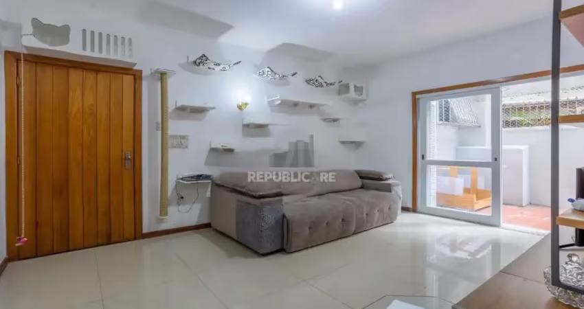 Apartamento de 2 dormitórios no centro histórico de poa