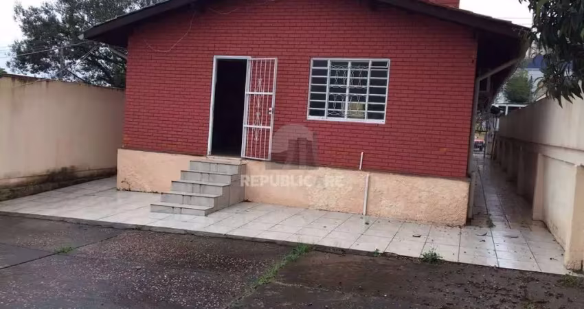 Casa com 3 quartos à venda na Avenida Andaraí, 135, Passo da Areia, Porto Alegre