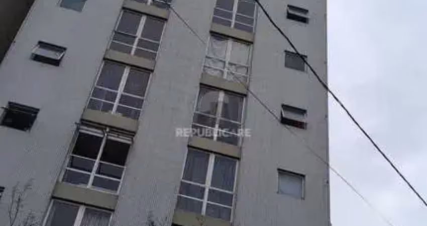 Apartamento à venda no centro histórico com 1 dormitório e 35 m² de área útil