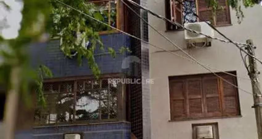 Apartamento de 3 quartos e 2 vagas de garagem no bairro petrópolis em poa