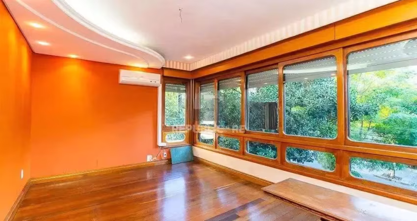 Vende-se apartamento com 3 quartos( 1 suíte), 111m² e 1 vaga – auxiliadora