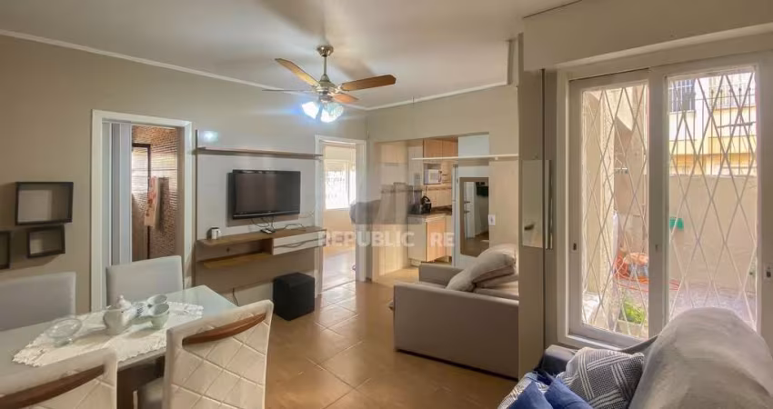 Apartamento térreo com pátio privativo e 1 dormitório no menino deus