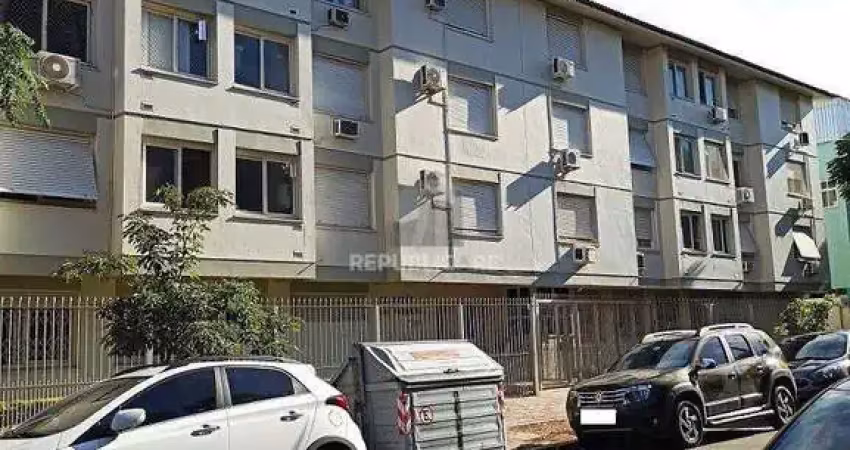 Apartamento térreo reformado no menino deus em porto alegre