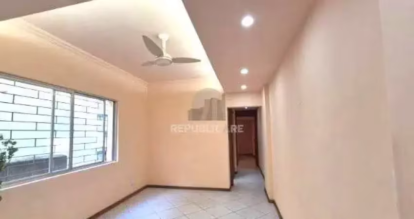 Apartamento à venda no centro histórico com 86 m² e 2 dormitórios/quartos disponíveis.