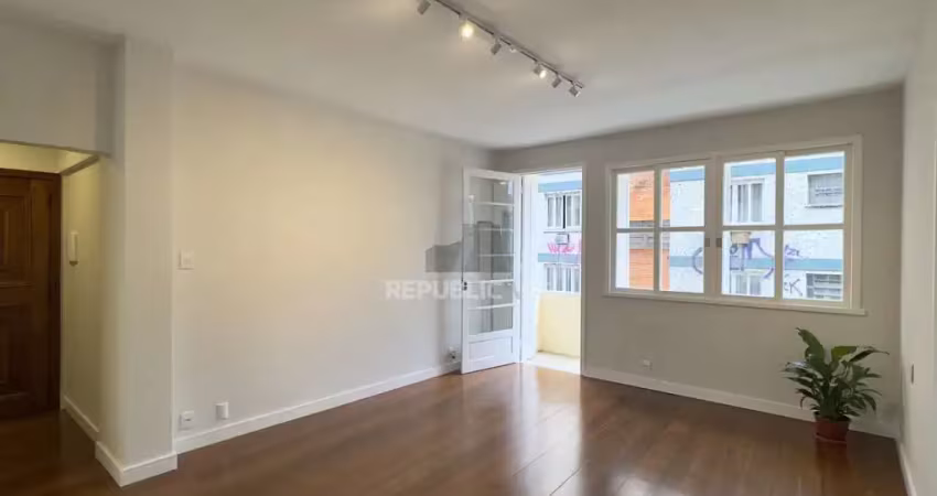 Apartamento à venda no centro histórico com 3 dormitórios e 103 m² de área útil