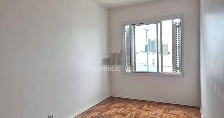 Apartamento à venda no bairro floresta com 57 m² e 2 dormitórios/quartos disponíveis.