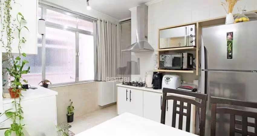 Apartamento à venda com 77 m², 3 dormitórios na região do bom fim.