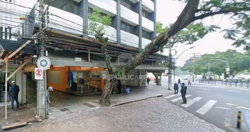 Venda de garagem no centro histórico com 12m² - oportunidade imperdível!