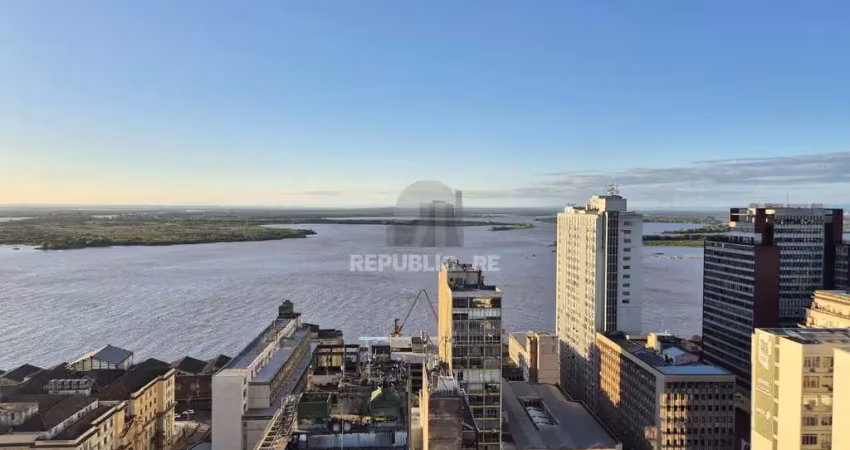 Apartamento à venda no centro histórico com 205 m² e 3 dormitórios/quartos.