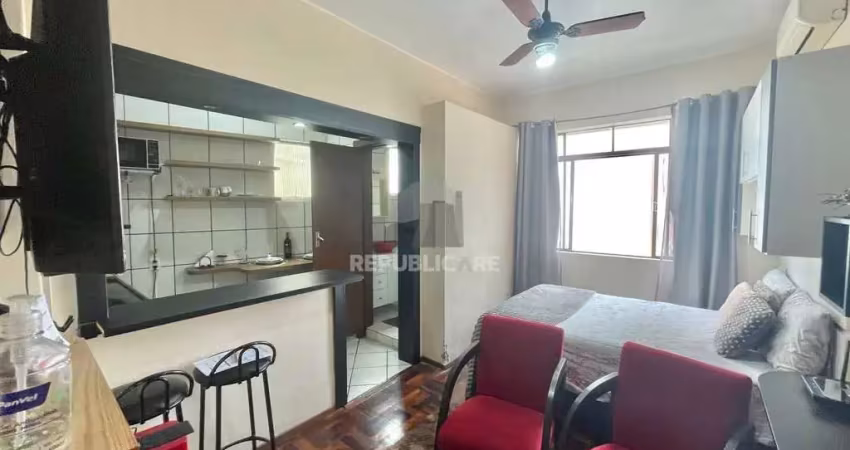 Apartamento para alugar na cidade baixa com 19m² e 1 dormitório/quarto disponível