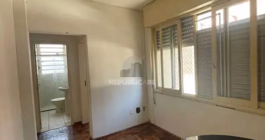 Apartamento para aluguel no centro histórico com 27 m² e 1 dormitório/quarto disponível