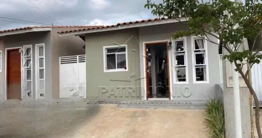 LINDA CASA EM CONDOMINIO