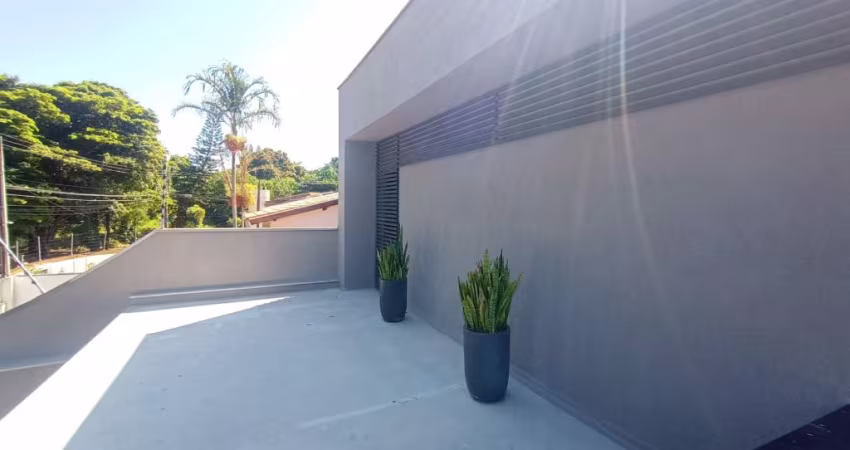 SOBRADO NO JD. SÃO CARLOS COM 03 SUITES COM CLOSET