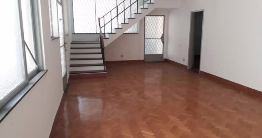 Casa para Locação em Rio de Janeiro, Campo Grande, 5 dormitórios, 1 suíte, 4 banheiros, 30 vagas