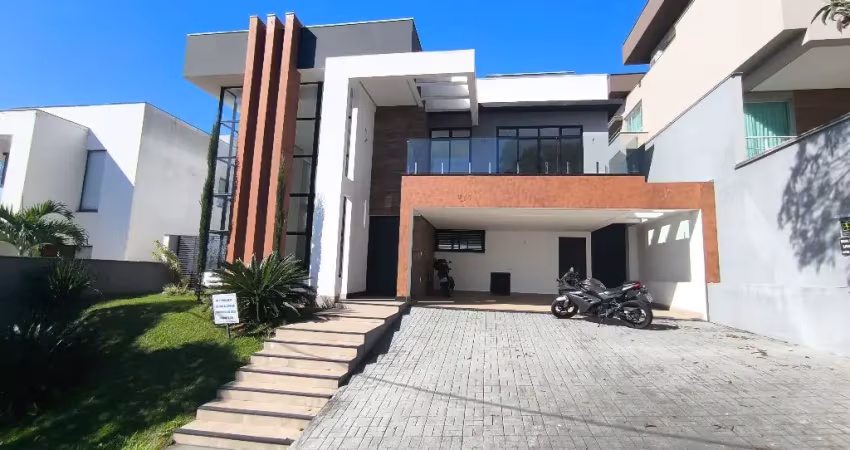 Casa 4 quartos, 4 suites no condomínio Spina Ville / São Pedro - Juiz de Fora - MG