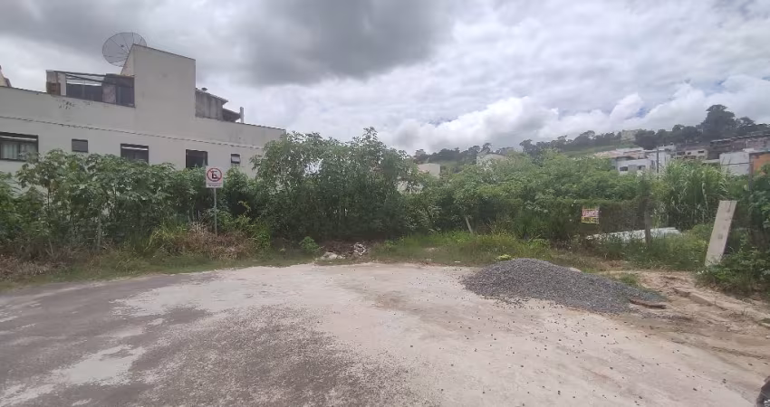 Excelente lote 754 m² no Santa Isabel/ Nova Era em Juiz de Fora - Mg