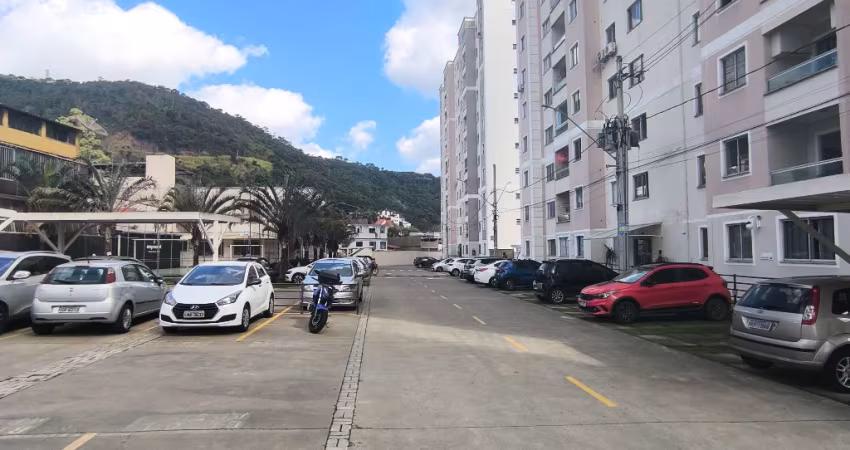 2 quartos, suíte e elevador à venda no Bairro Democrata!