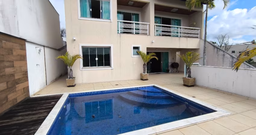 Linda Casa 3 quartos, 3 suítes à venda condomínio Nova Gramado em Juiz de Fora - MG