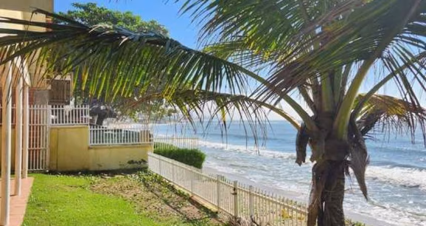 Casa frente mar 3 Quartos Pé na areia na Av. Itajuba