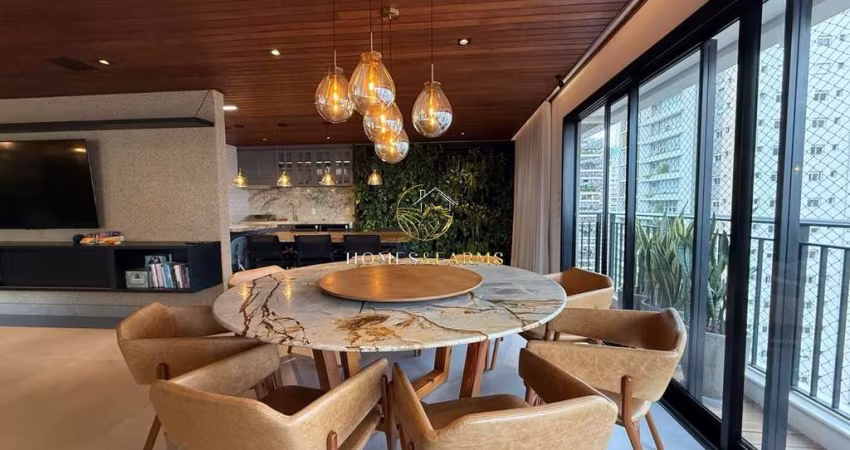 BELO APARTAMENTO MOBILIADO  NO LUMINA MARISTA