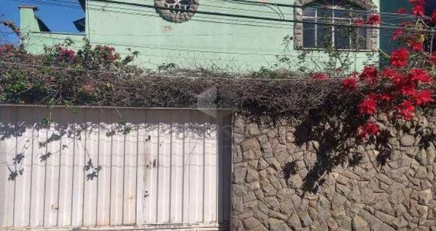 Casa à venda, 7 quartos, 1 suíte, 4 vagas, Saudade - Belo Horizonte/MG