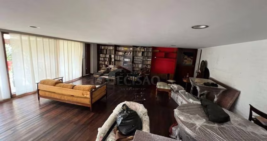 Casa à venda, 5 quartos, 1 suíte, 8 vagas, Cidade Jardim - Belo Horizonte/MG
