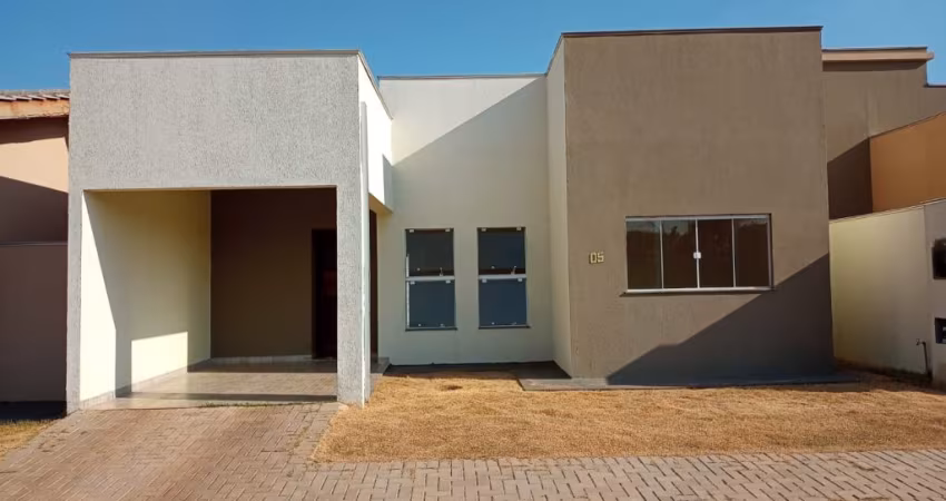 CASA COM DOIS QUARTOS PARA LOCAÇÃO NO CONDOMÍNIO RIO PRETO