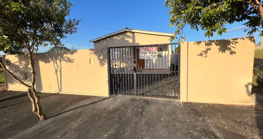 Casa com 02 quartos para locação em quatá-sp jardim isabella