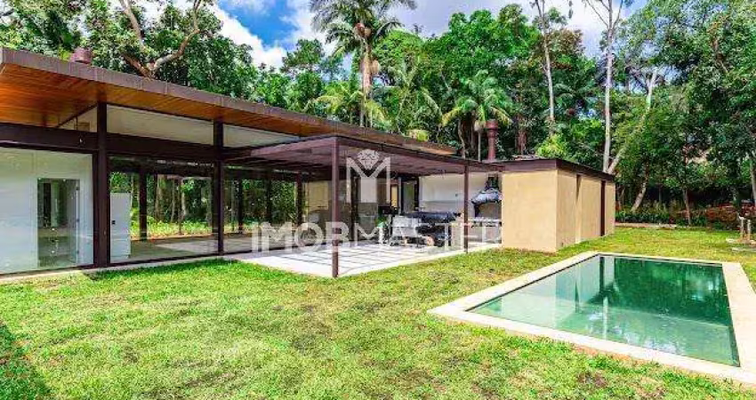 Casa de condomínio com 734 m², 5 quartos sendo 5 suítes à venda no bairro chácara flora.