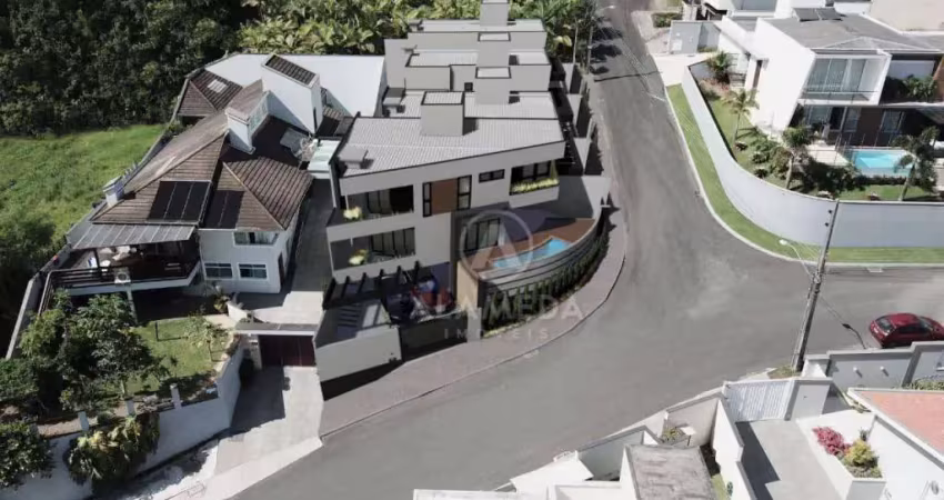 Sobrado de Alto Padrão com 3 dormitórios à venda, 138 m² por R$ 830.000 - Tribess - Blumenau/SC