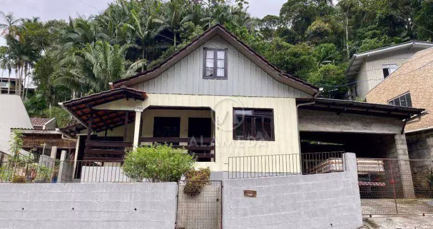 Casa à venda, 103 m² por R$ 300.000,01 - Valparaíso - Blumenau/SC