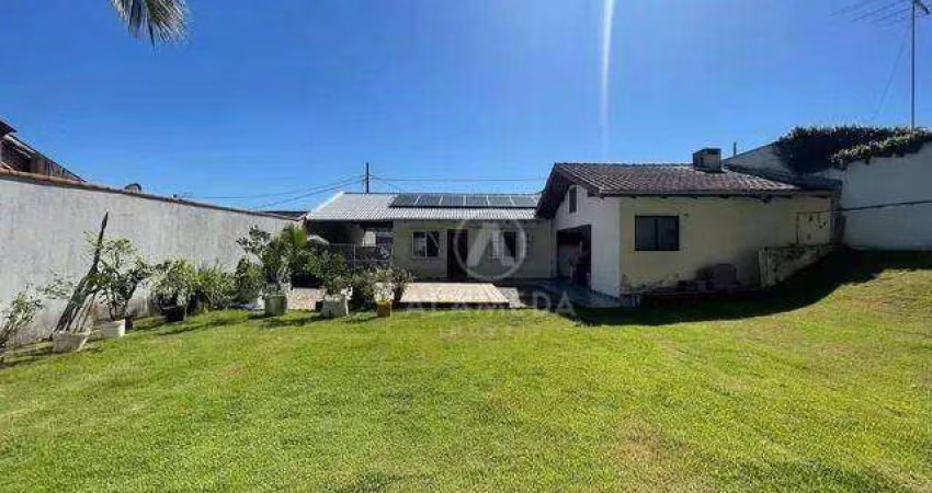 Casa à venda, 150 m² por R$ 689.000,00 - Água Verde - Blumenau/SC