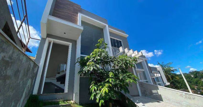 Sobrado com 3 dormitórios à venda, 154 m² por R$ 650.000,00 - Escola Agrícola - Blumenau/SC